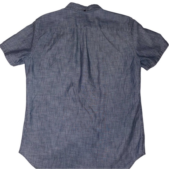 GAP Mens Casual Gray Blue Chambray Button-Down Shirt Size Medium - Picture 2 of 5